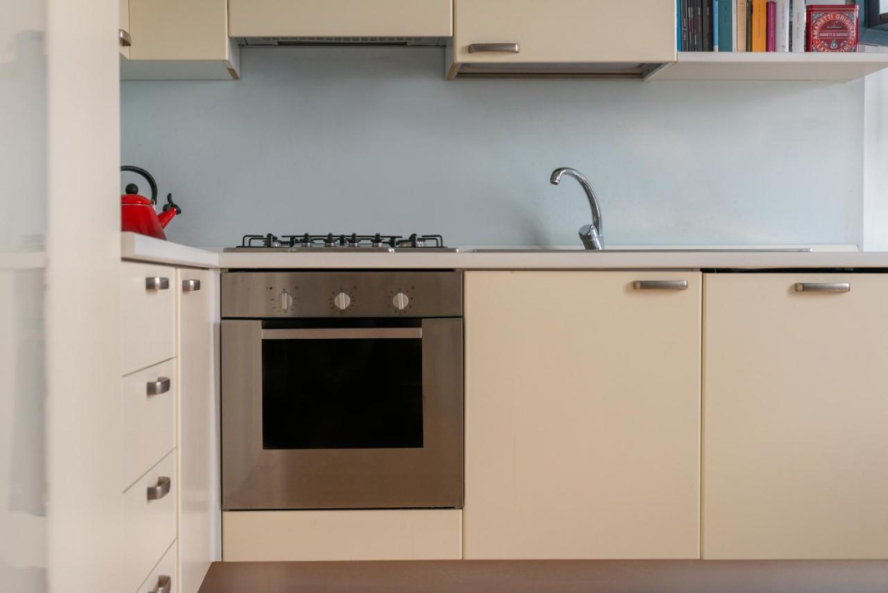 Appartamento Via Paolo Lomazzo By Onefinestay